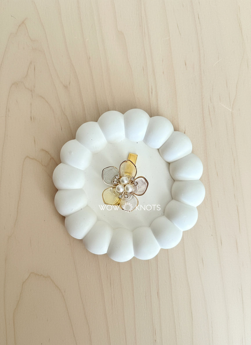 Pastel Fleure Alligator Hair Clip