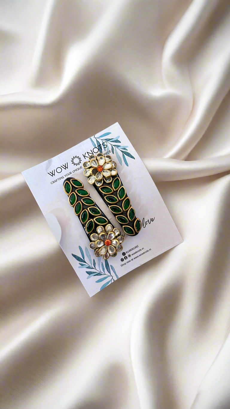 3D Silver and Orange Flower Tic Tac Kundan Clip