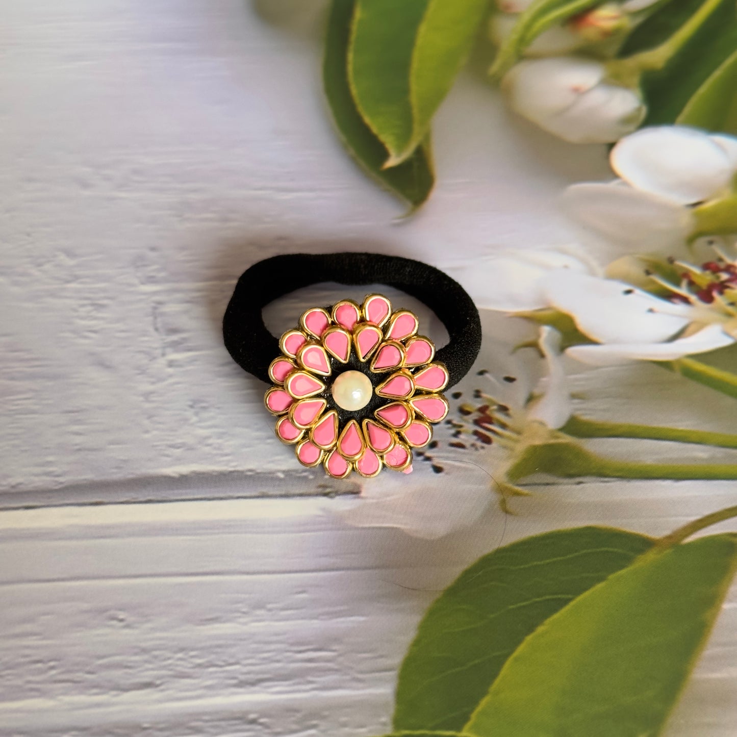 Kundan Rubber Band/Hair Tie - Daisy