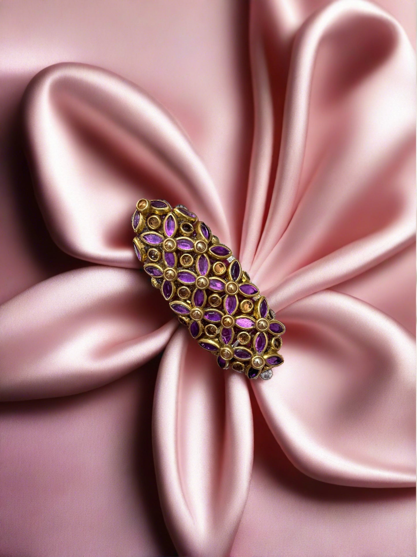 Floral Kundan Saree Pin