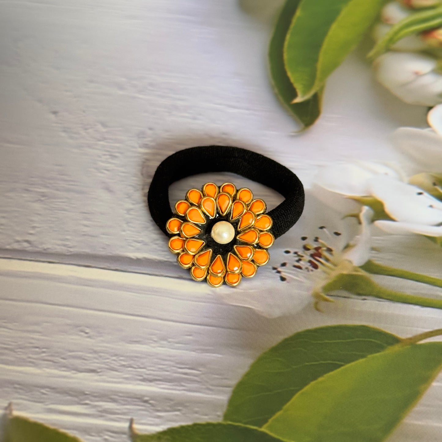 Kundan Rubber Band/Hair Tie - Daisy