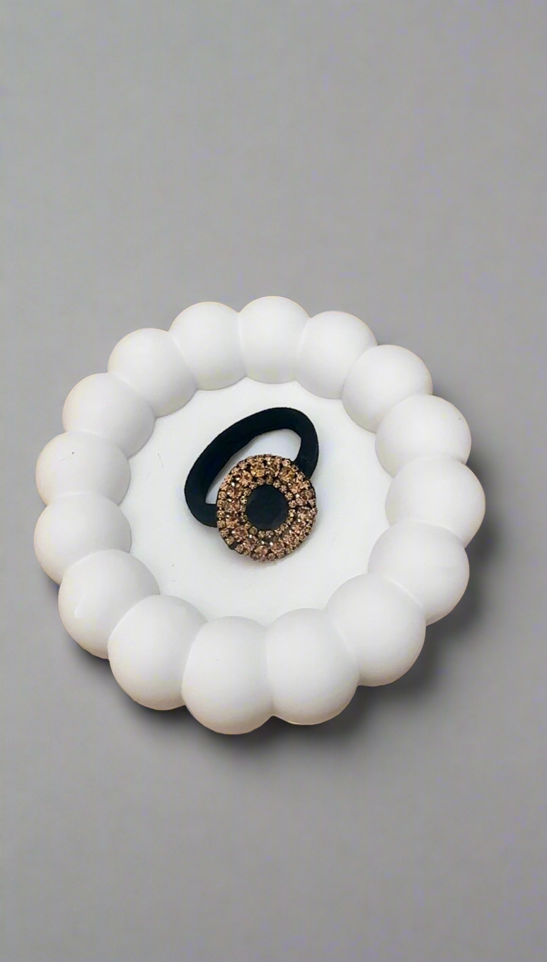 Handmade Stone Hair Ties – Stylish & Elegant Hair Accessories
- Round