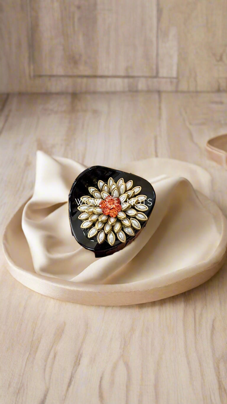 Pearl White Kundan Hair Clutch