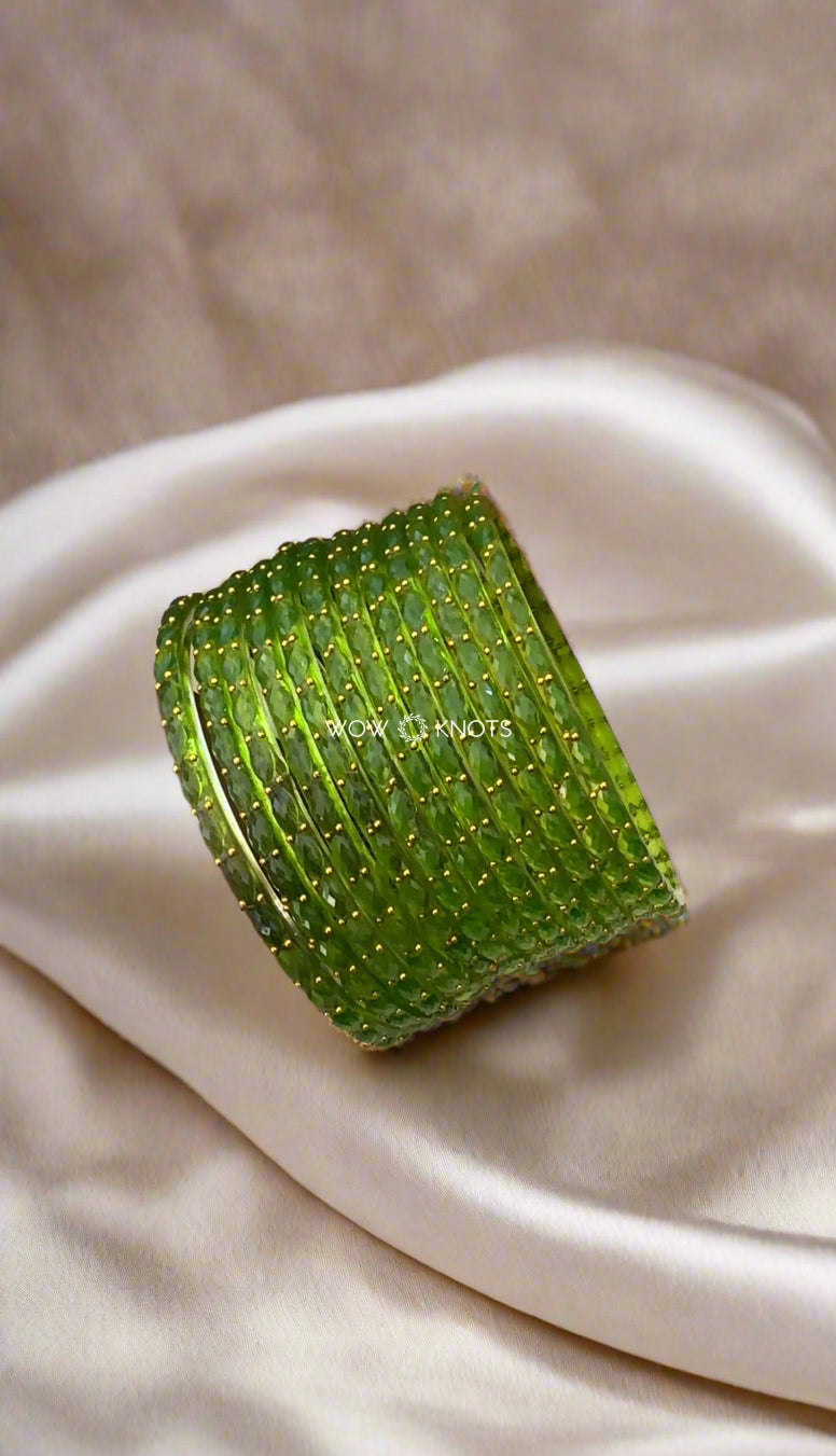 Parrot Green Rain Drop Glass Bangles