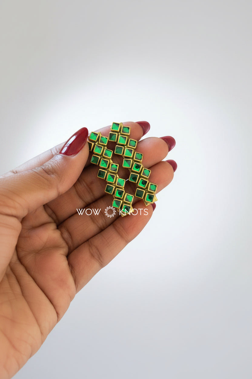 Green Glossy Square Kundan Hair Clip