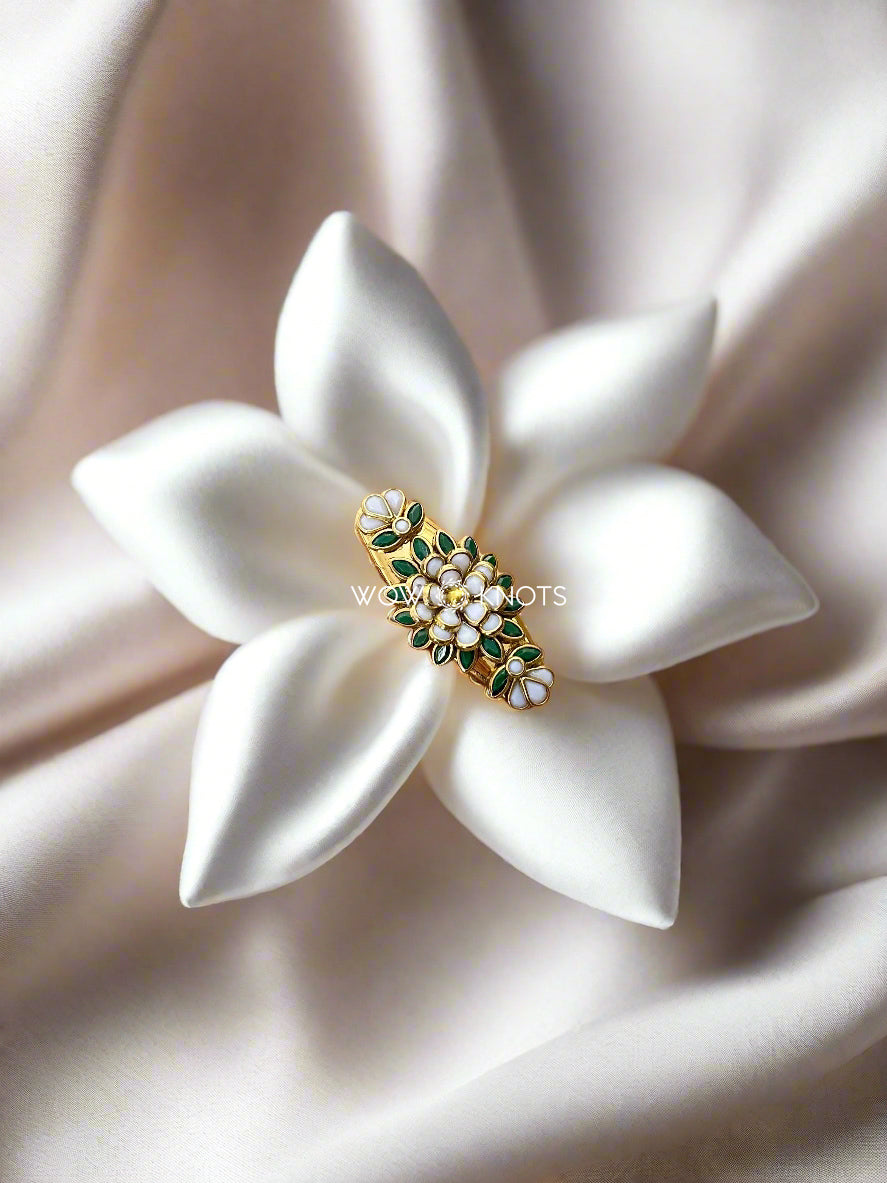 Green and White Kundan Saree Pin - 3D Flower