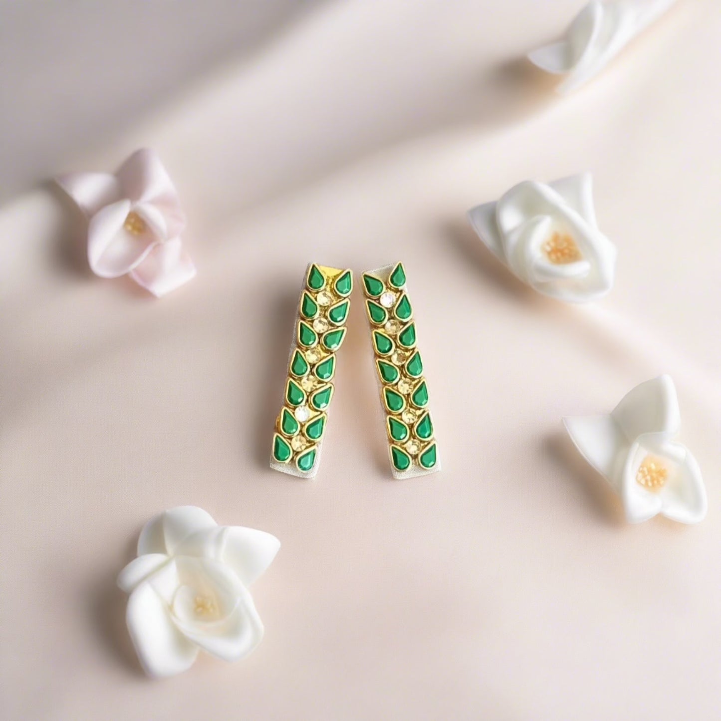 Kundan Alligator Hair Clip - Dew Drops
