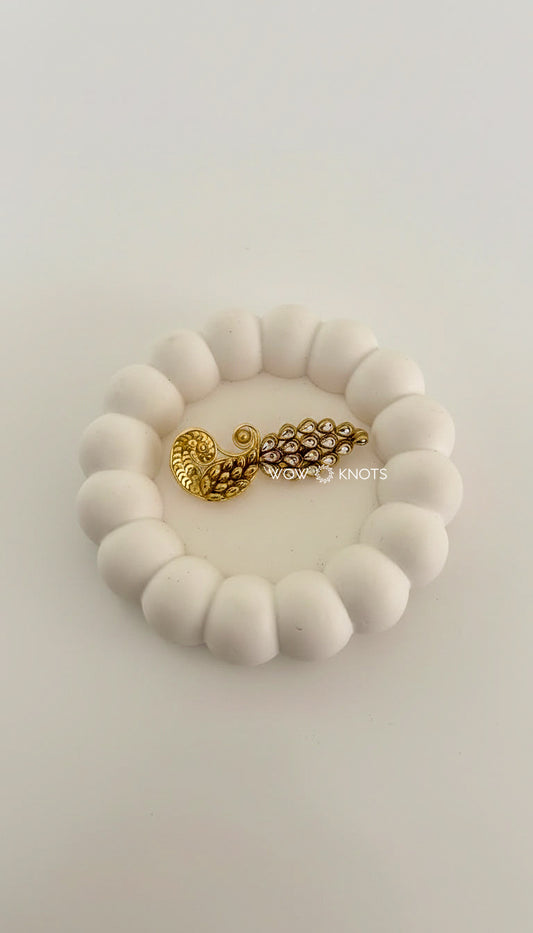 Peacock Kundan Saree Pin/Brooch - Gold