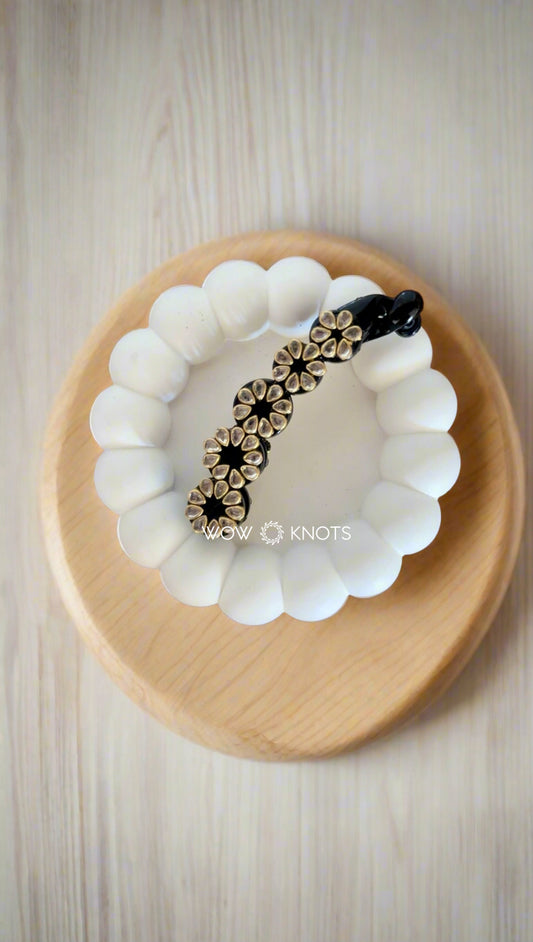 Silver Kundan Embellished Hair Clip