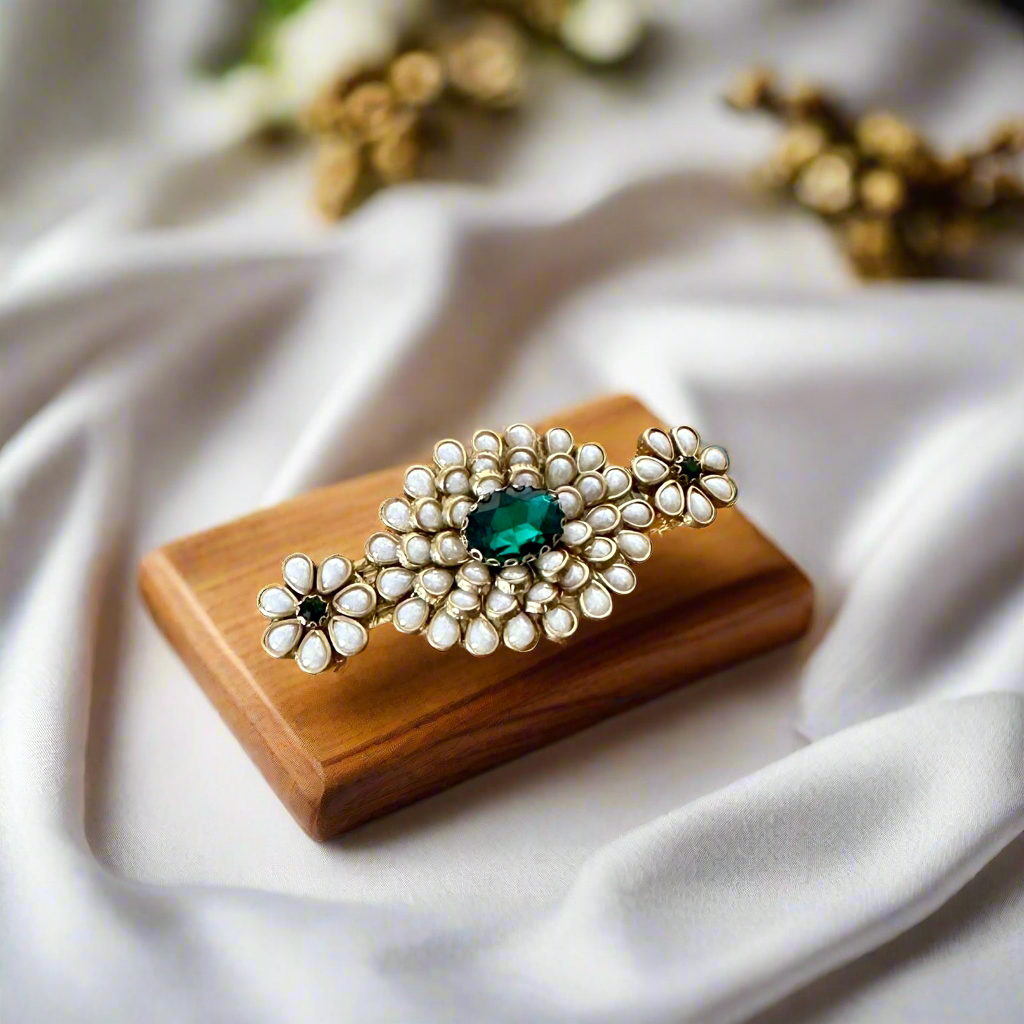 Kundan Centre Hair Clip - Jasmine