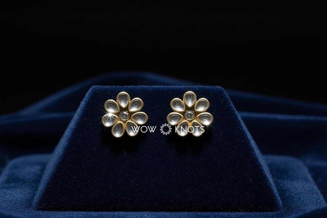 Silver Big Drop Glossy Kundan Studs/Earrings