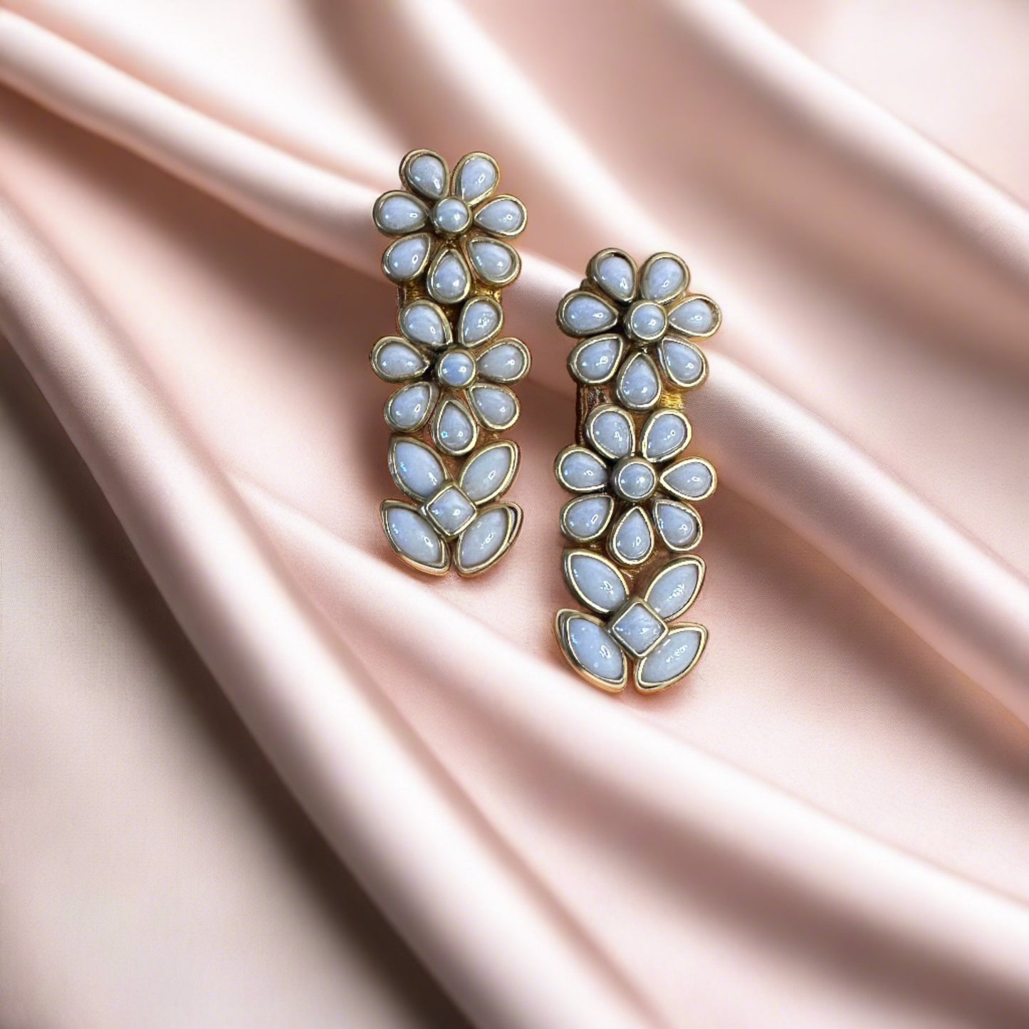Kundan Earrings - Rosette