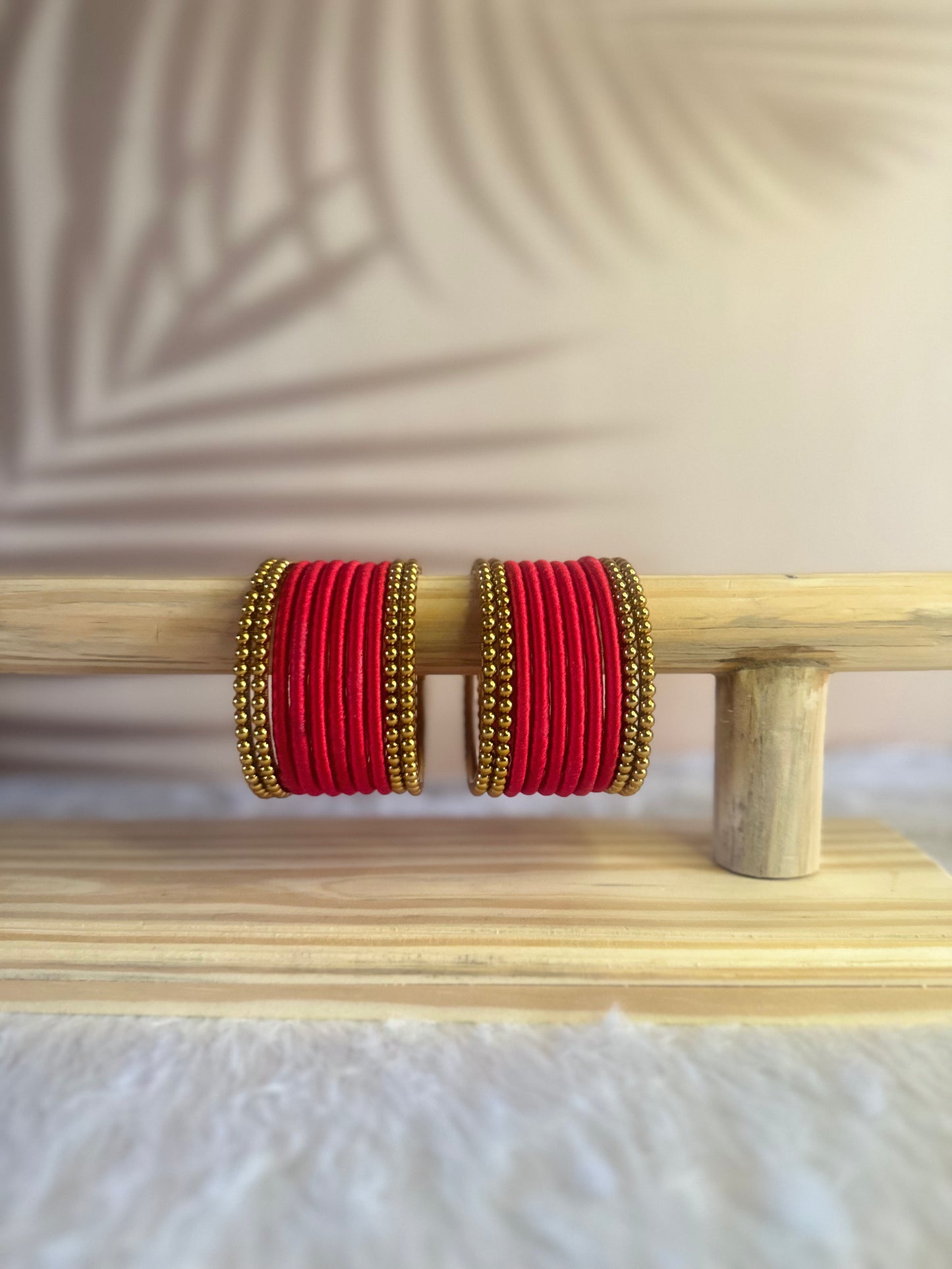 Thread Bangle Frames Silk Thread Bangle Set with Gold Plated Metal Side Bangles 3mm – Wow Knots
